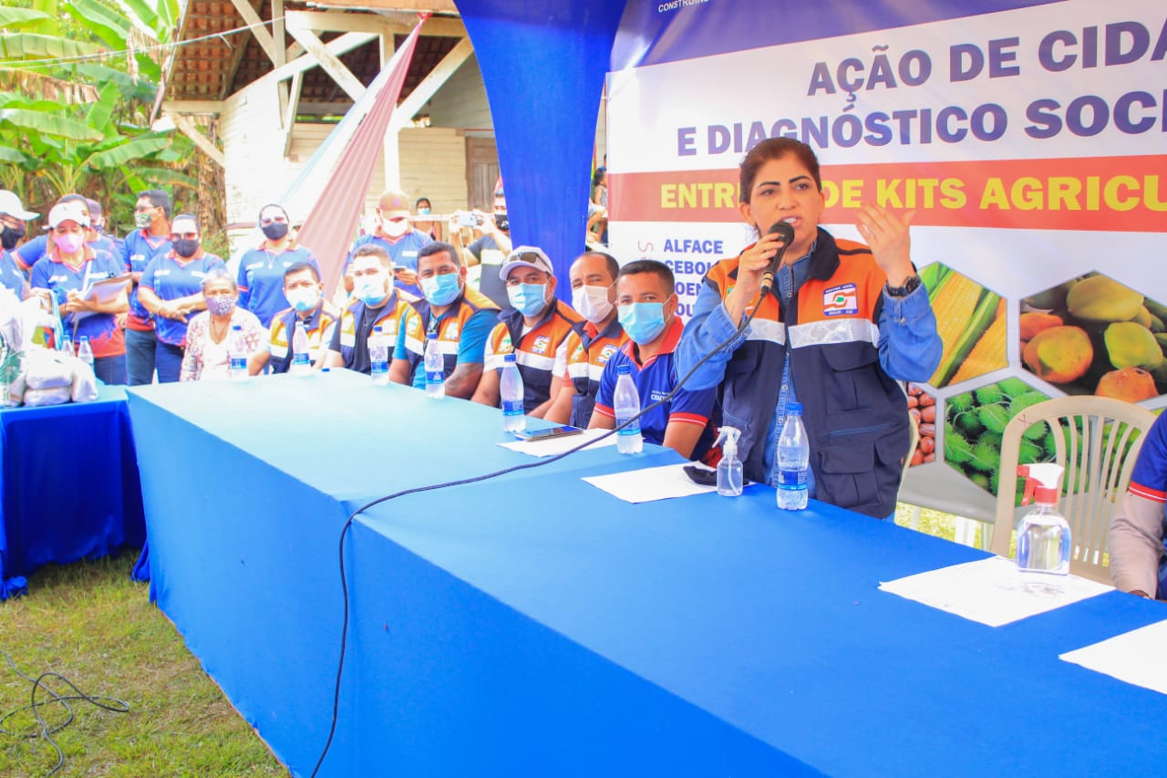 Vereadores participam da Ação de Cidadania e Diagnostico Socioeconômico na comunidade Nossa Senhora de Fatima da costa do Jussara.    